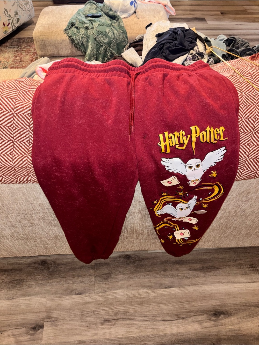 Warner Bros. Harry Potter Maroon Owl Graphic Sweatpants